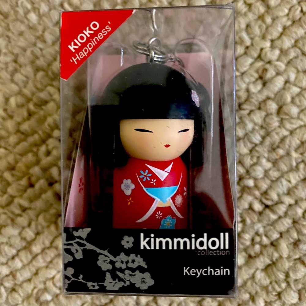 KIMMIDOLL Kokeshi *RedDress keepsake Collectable